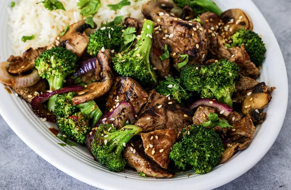 beef, broccoli & white rice